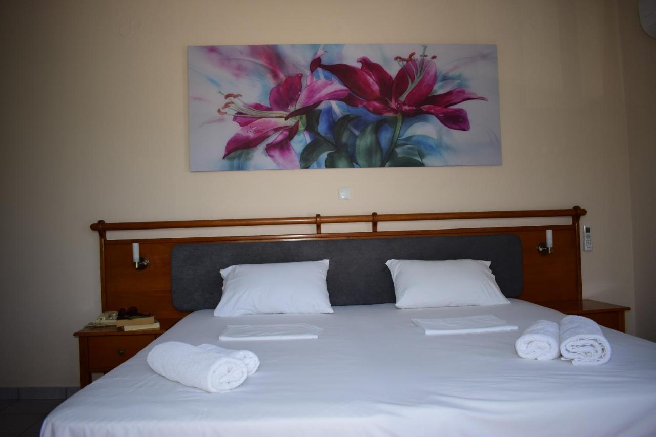 Poseidon Hotell Epidaurus Exteriör bild