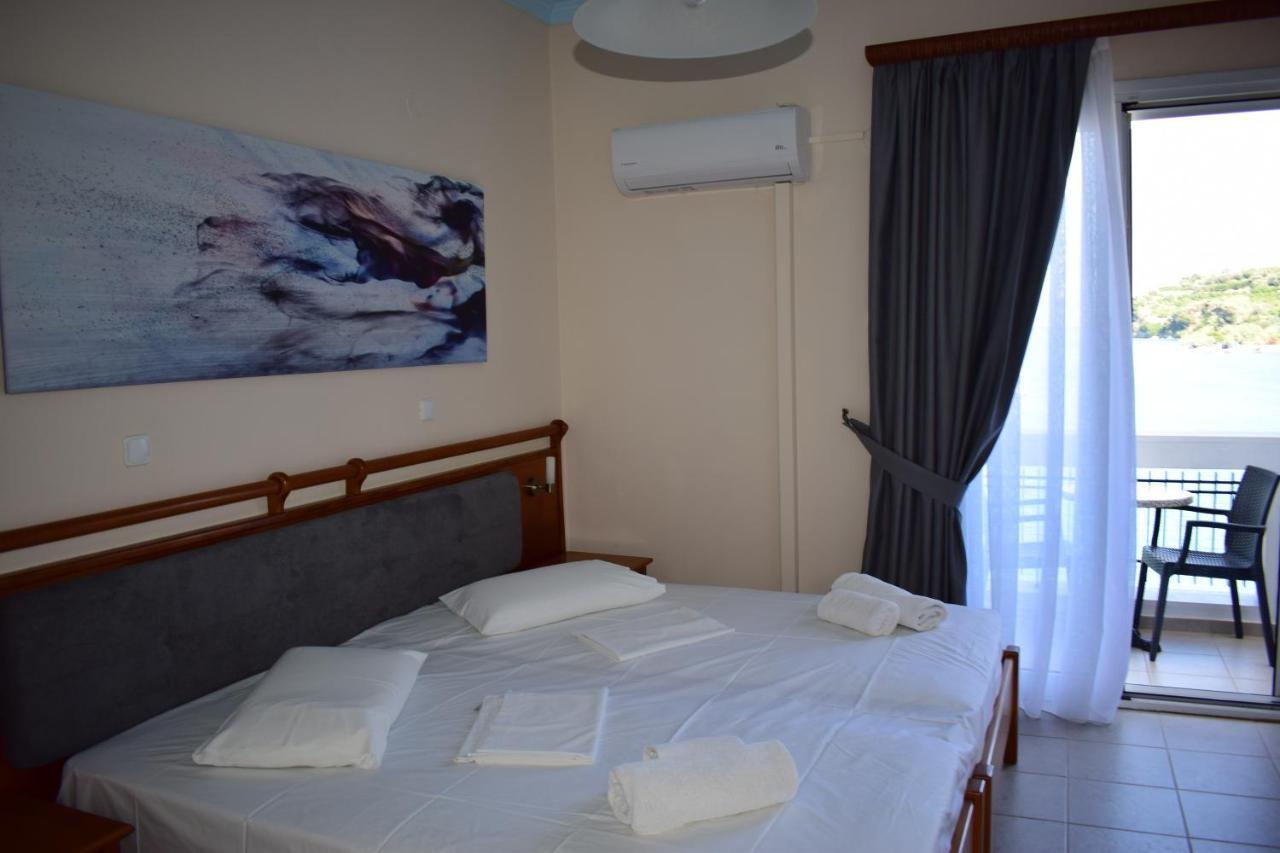 Poseidon Hotell Epidaurus Exteriör bild