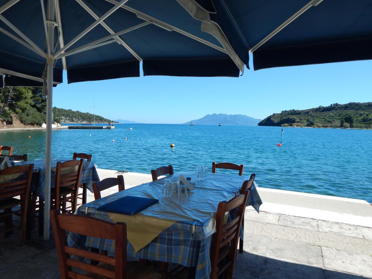 Poseidon Hotell Epidaurus Exteriör bild